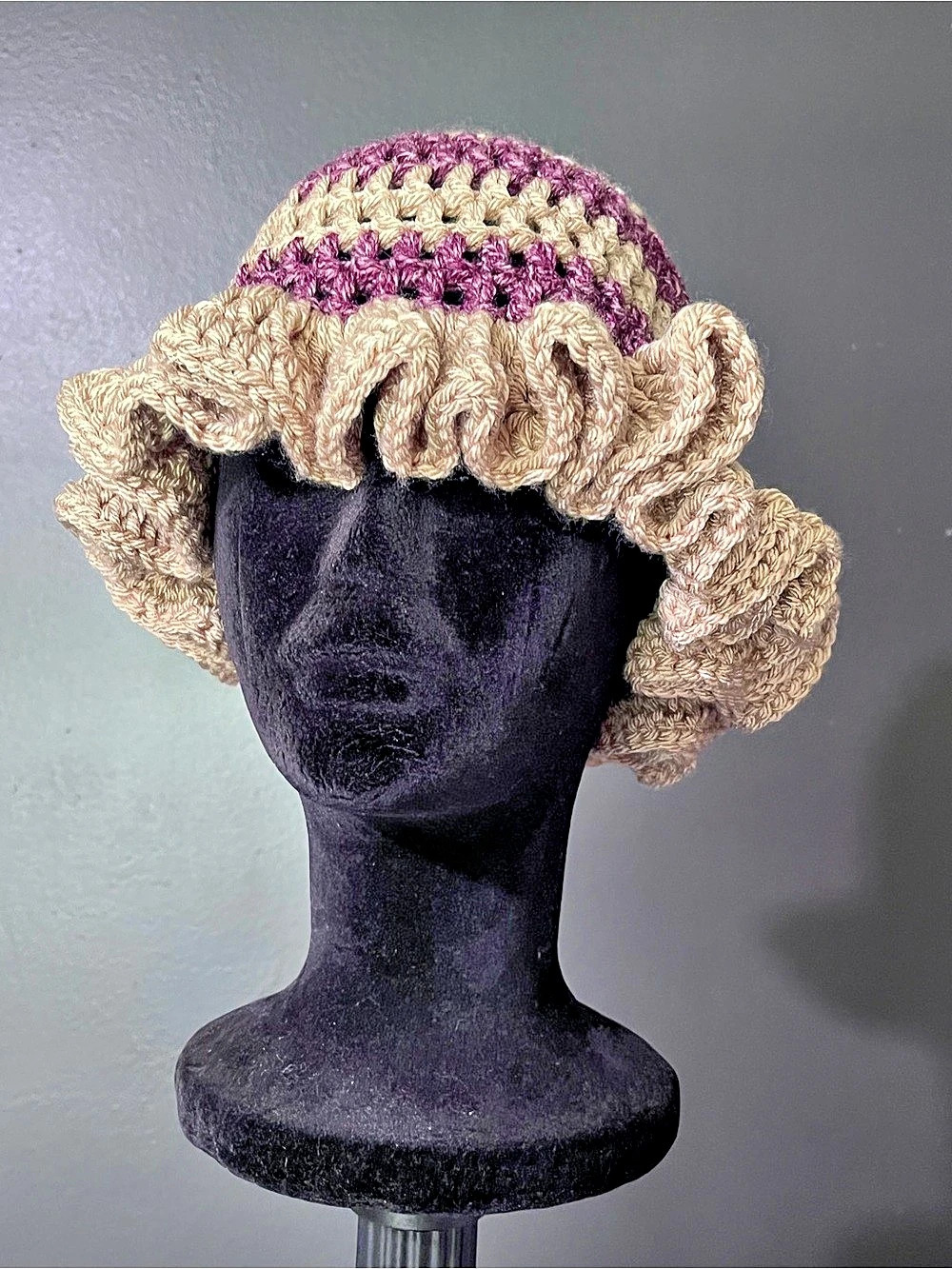 Striped Crochet Hat in Purple & Beige Like New